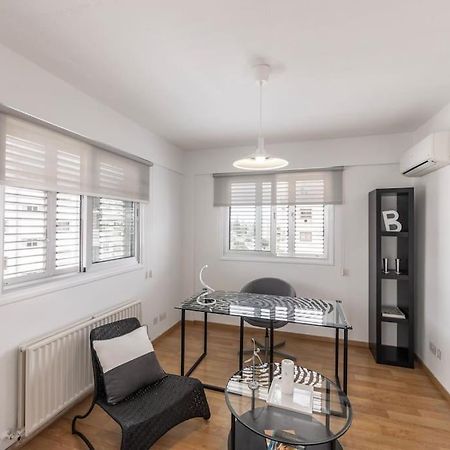 Luxurious Bright & Stylish 2Br With Office In Nicosia Nicósia Exterior foto