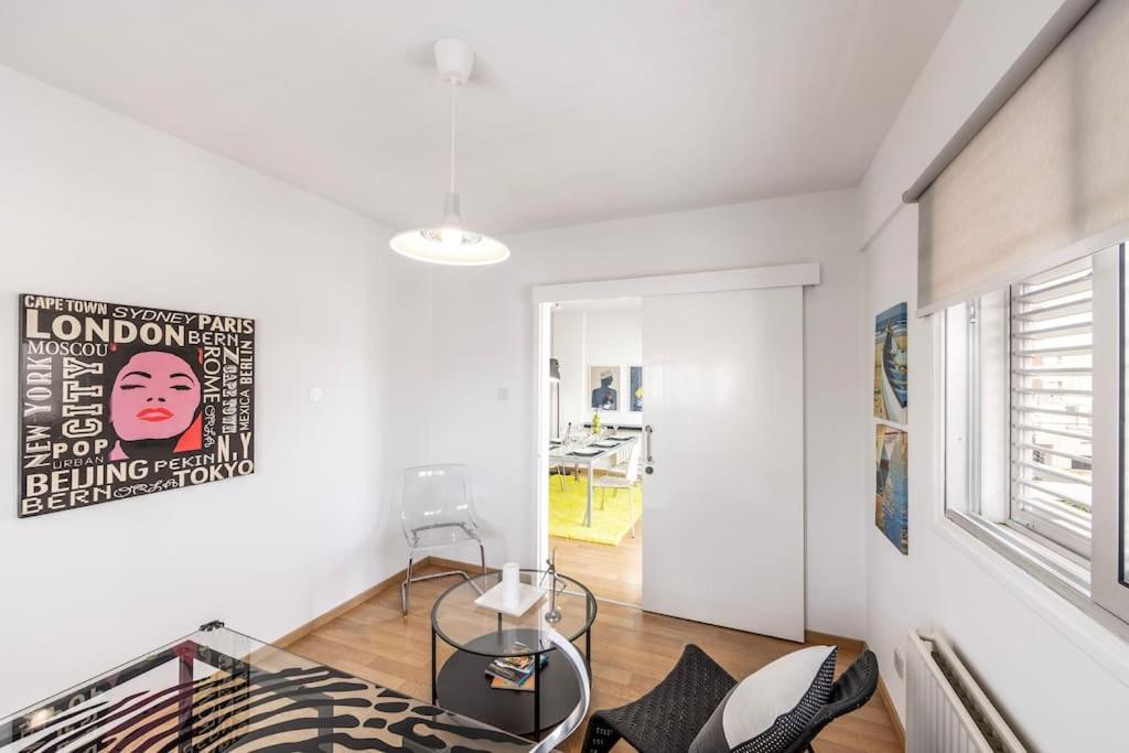 Luxurious Bright & Stylish 2Br With Office In Nicosia Nicósia Exterior foto