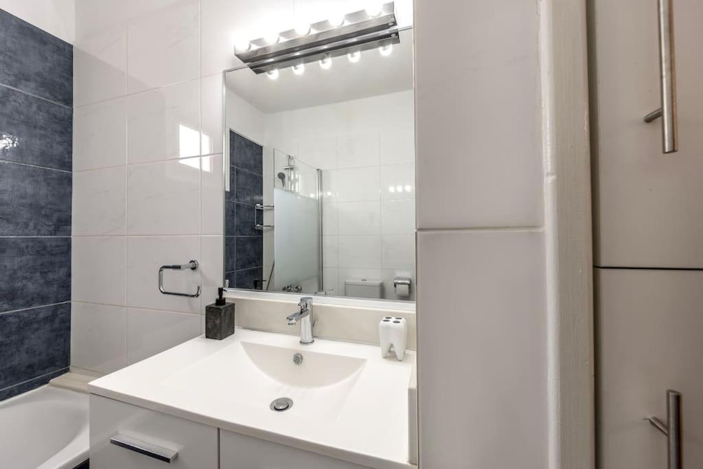Luxurious Bright & Stylish 2Br With Office In Nicosia Nicósia Exterior foto