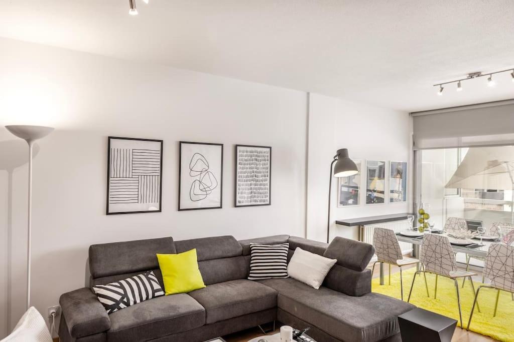 Luxurious Bright & Stylish 2Br With Office In Nicosia Nicósia Exterior foto