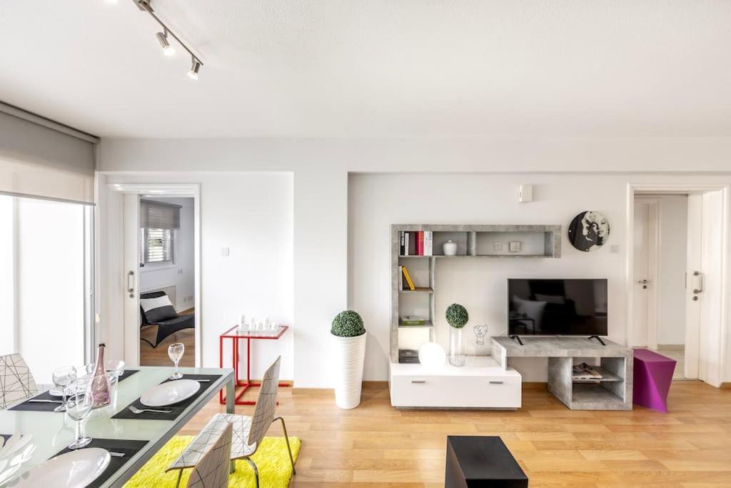 Luxurious Bright & Stylish 2Br With Office In Nicosia Nicósia Exterior foto