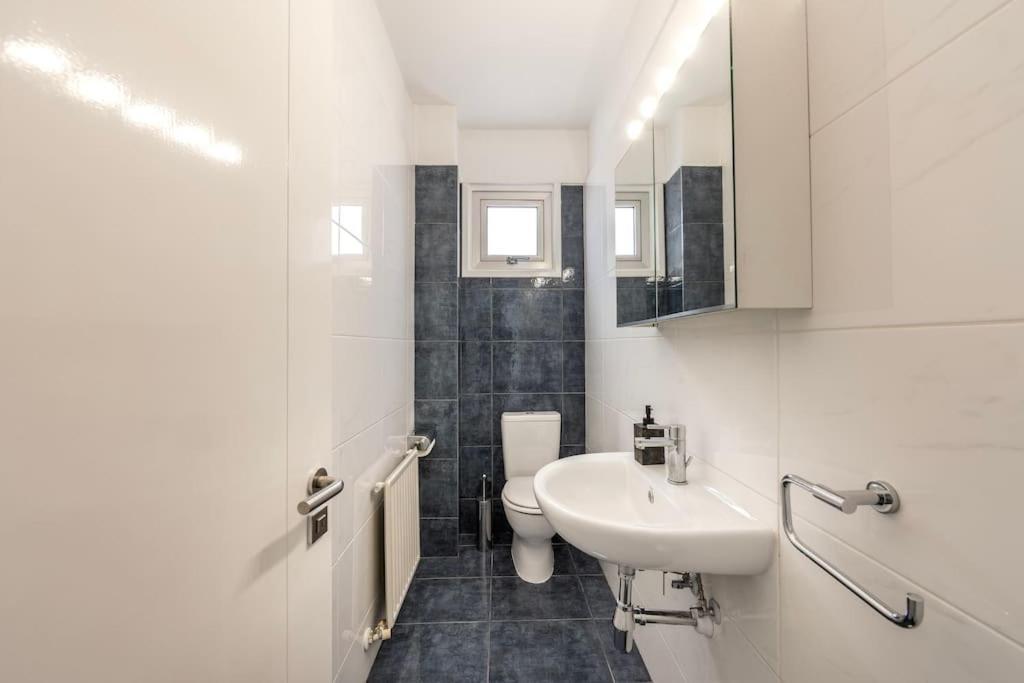Luxurious Bright & Stylish 2Br With Office In Nicosia Nicósia Exterior foto